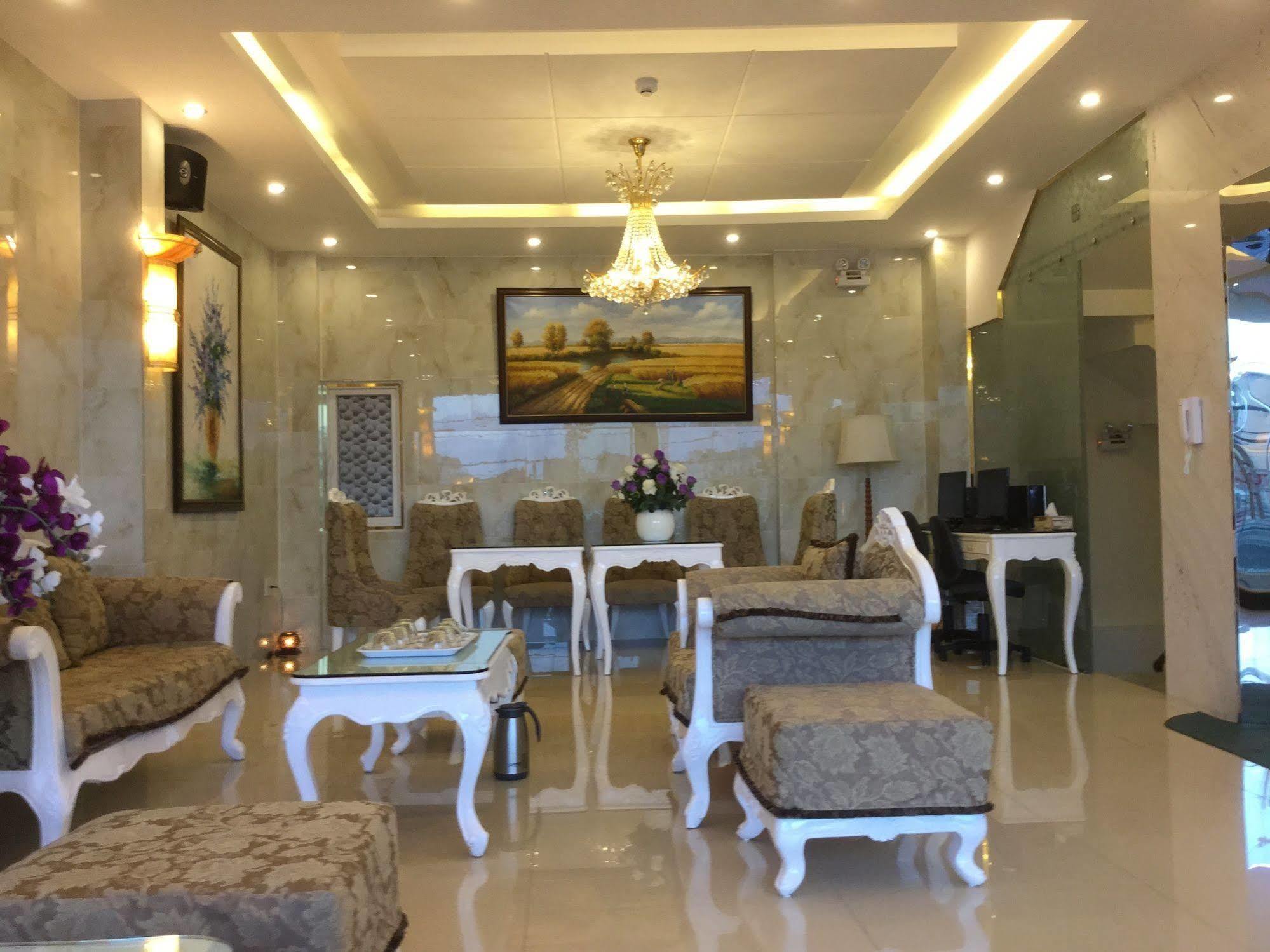 Tulip Hotel 2 Dalat Exteriör bild